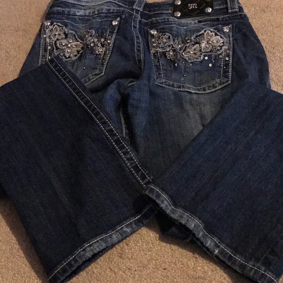 Rhinestone and sequins Miss Me - Picture 3 of 4